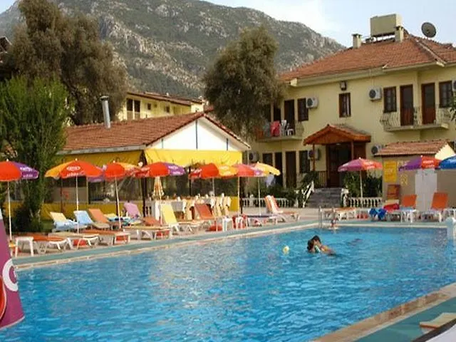 Carmina Hotel Oludeniz 3*,